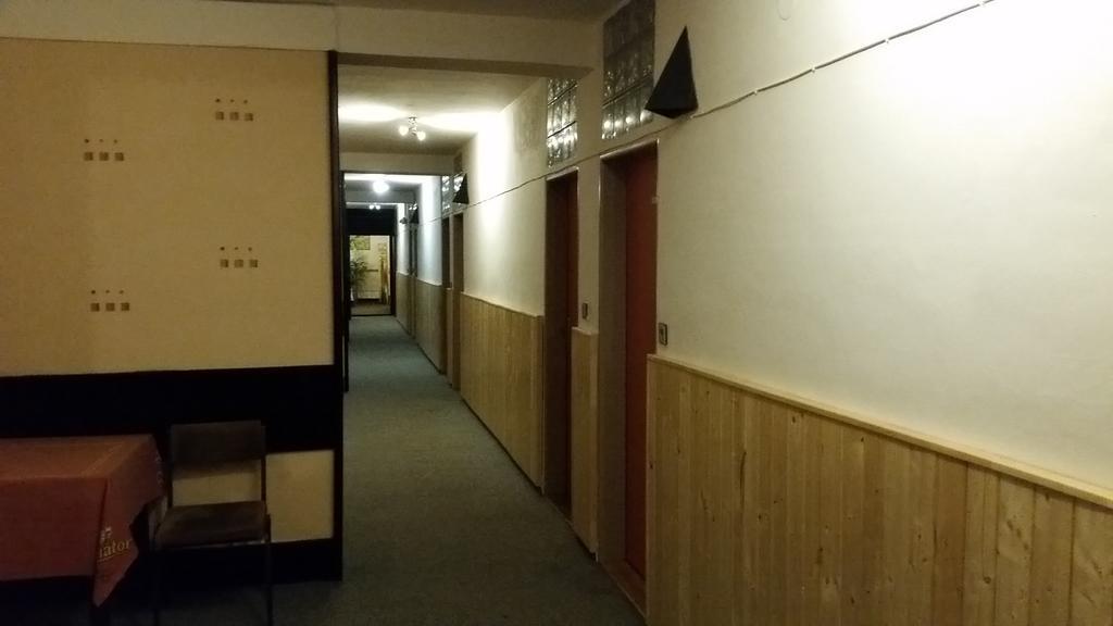 Hotel Zimni Stadion Náchod Kültér fotó