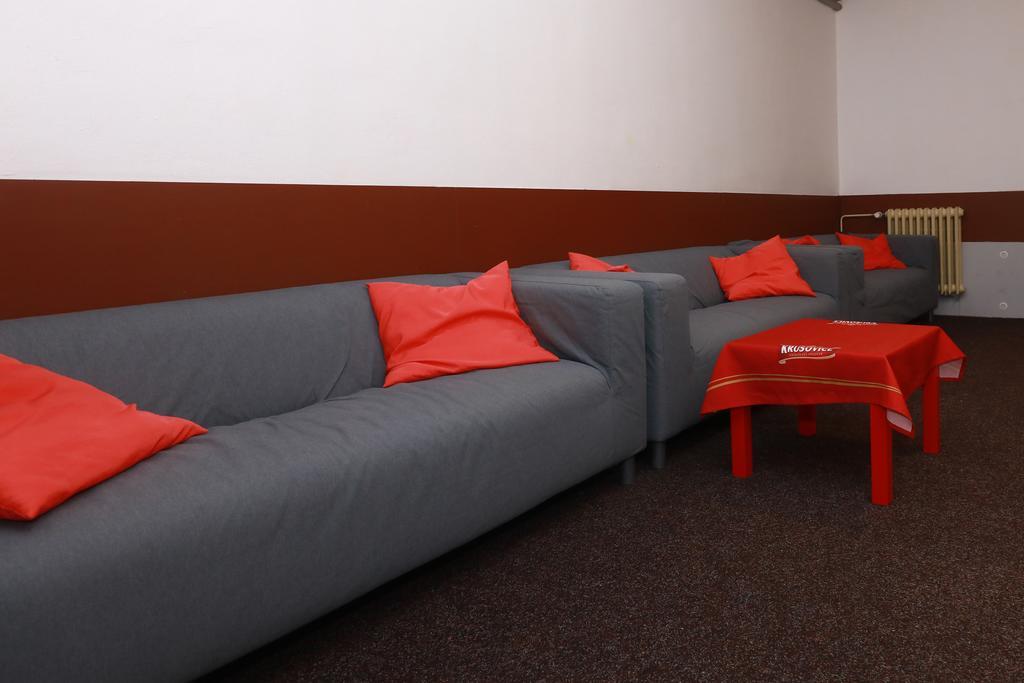 Hotel Zimni Stadion Náchod Kültér fotó